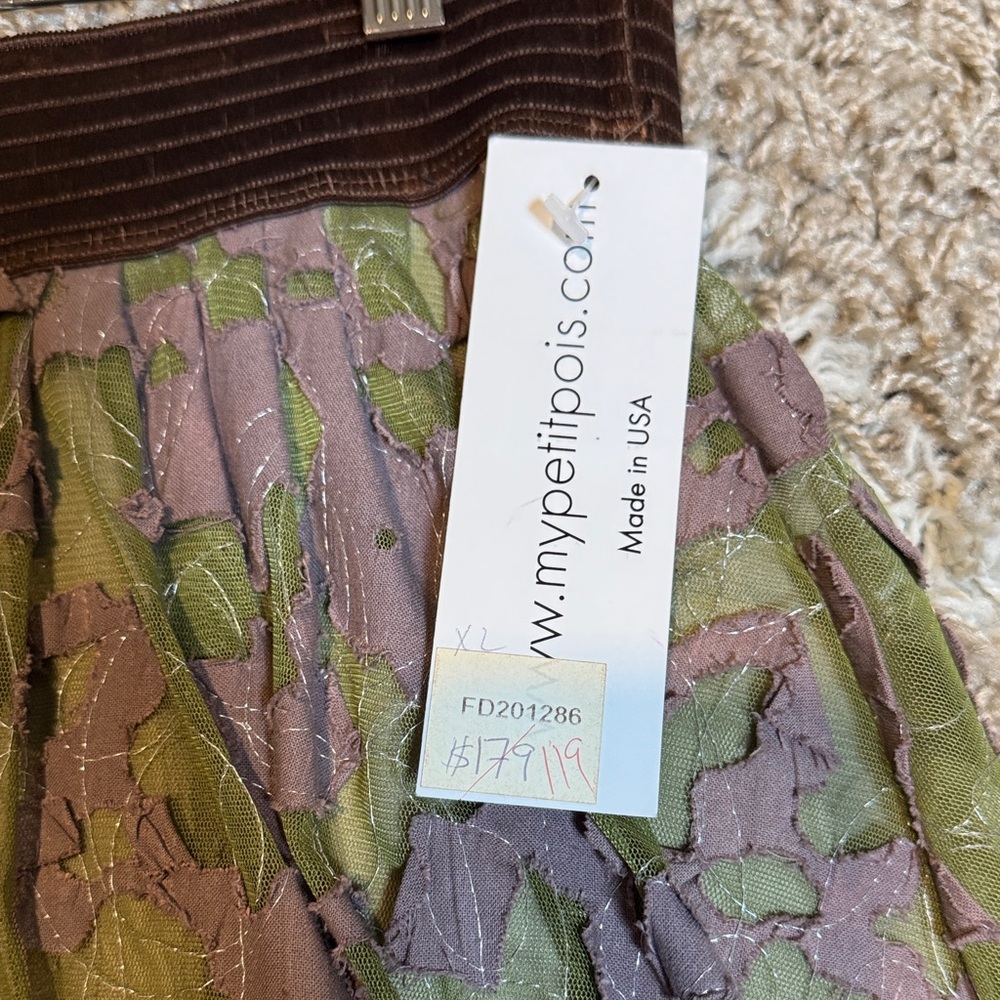 NWT Petit Pois Floral Appliqué Mini Skirt Green/Lilac size XL - Picture 3 of 11